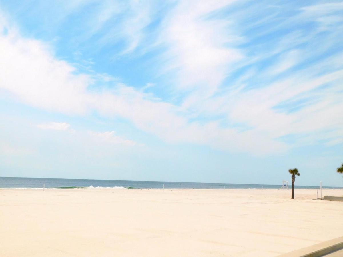 Budget Friendly Condo Perfect For A Romantic Getaway Within Walking Distance To The Beach! กัลฟ์ชอร์ส ภายนอก รูปภาพ